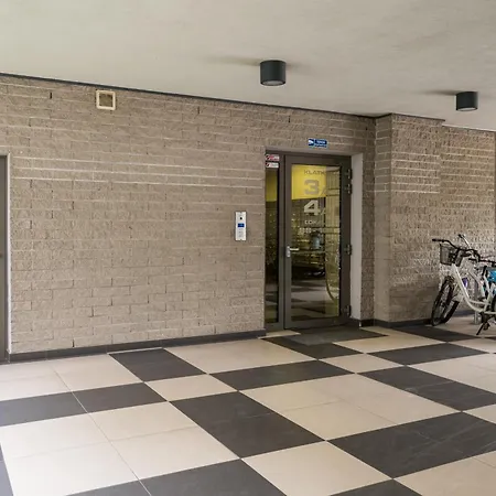 Aleja Krakowska Homely By Bookinghost *