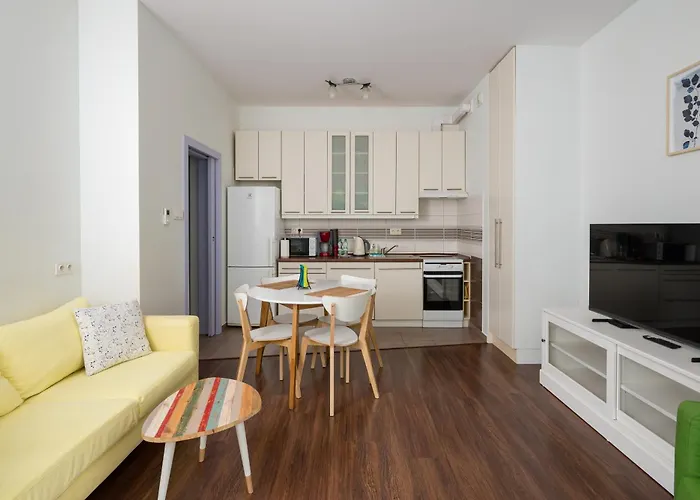 Aleja Krakowska Homely By Bookinghost Apartamento *