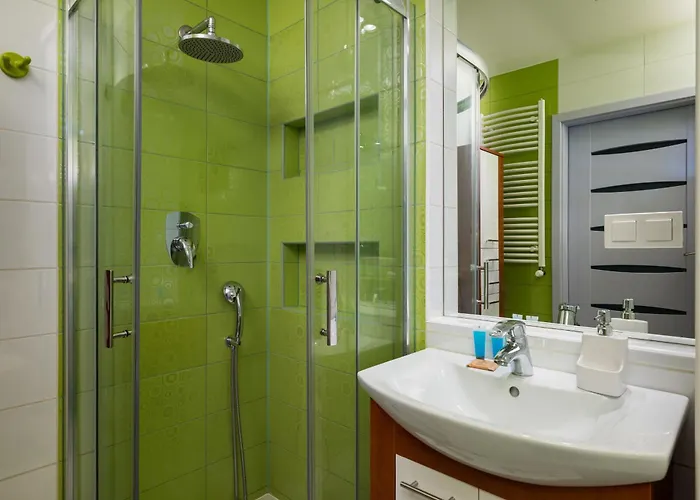 Aleja Krakowska Homely By Bookinghost Apartamento Varsóvia