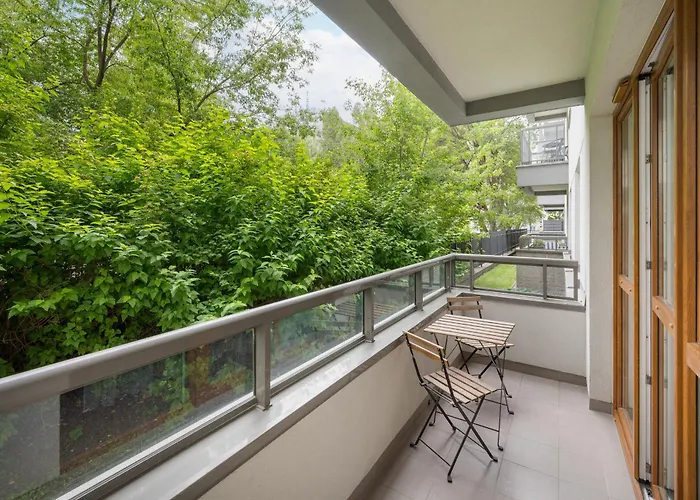 Aleja Krakowska Homely By Bookinghost Varsóvia