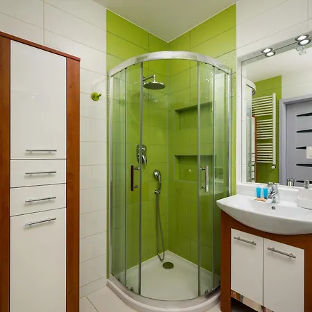 Aleja Krakowska Homely By Bookinghost