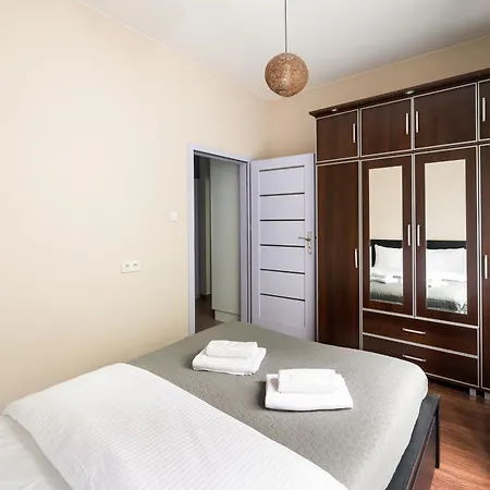 Aleja Krakowska Homely Warsaw