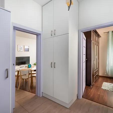 Apartment Aleja Krakowska Homely *