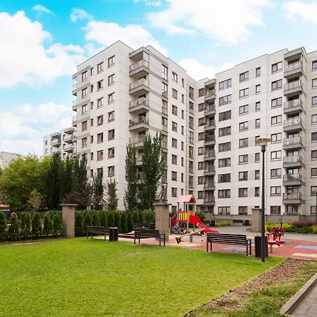 Aleja Krakowska Homely By Bookinghost