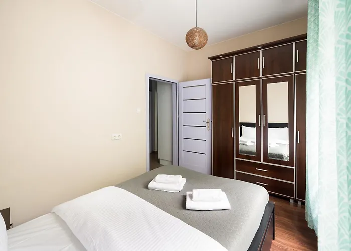 Aleja Krakowska Homely By Bookinghost Warsaw
