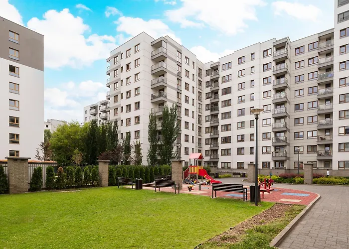 Aleja Krakowska Homely By Bookinghost