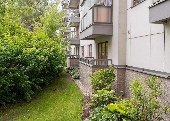 Aleja Krakowska Homely By Bookinghost *